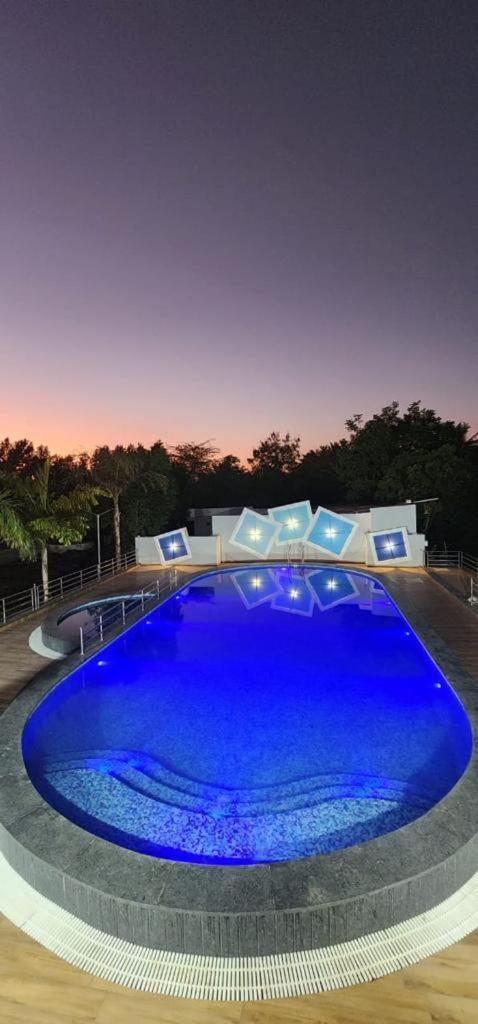 Srk Farm And Resort Anjar Экстерьер фото