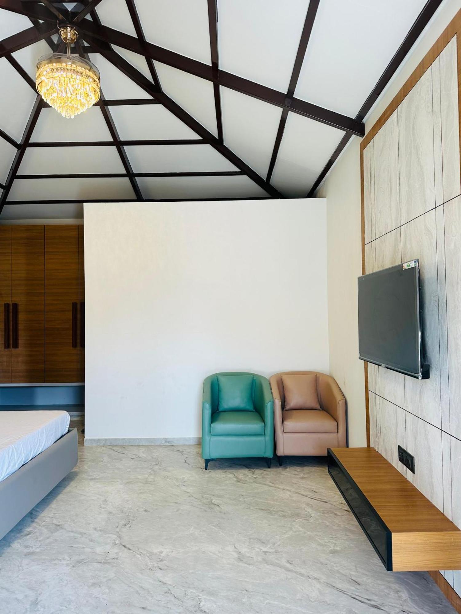 Srk Farm And Resort Anjar Экстерьер фото